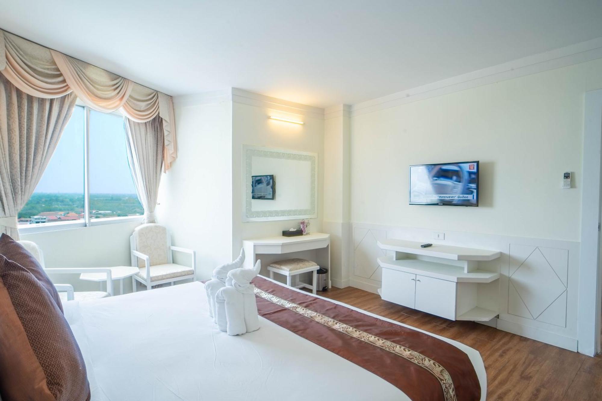Thong Tarin Hotel Surin Εξωτερικό φωτογραφία