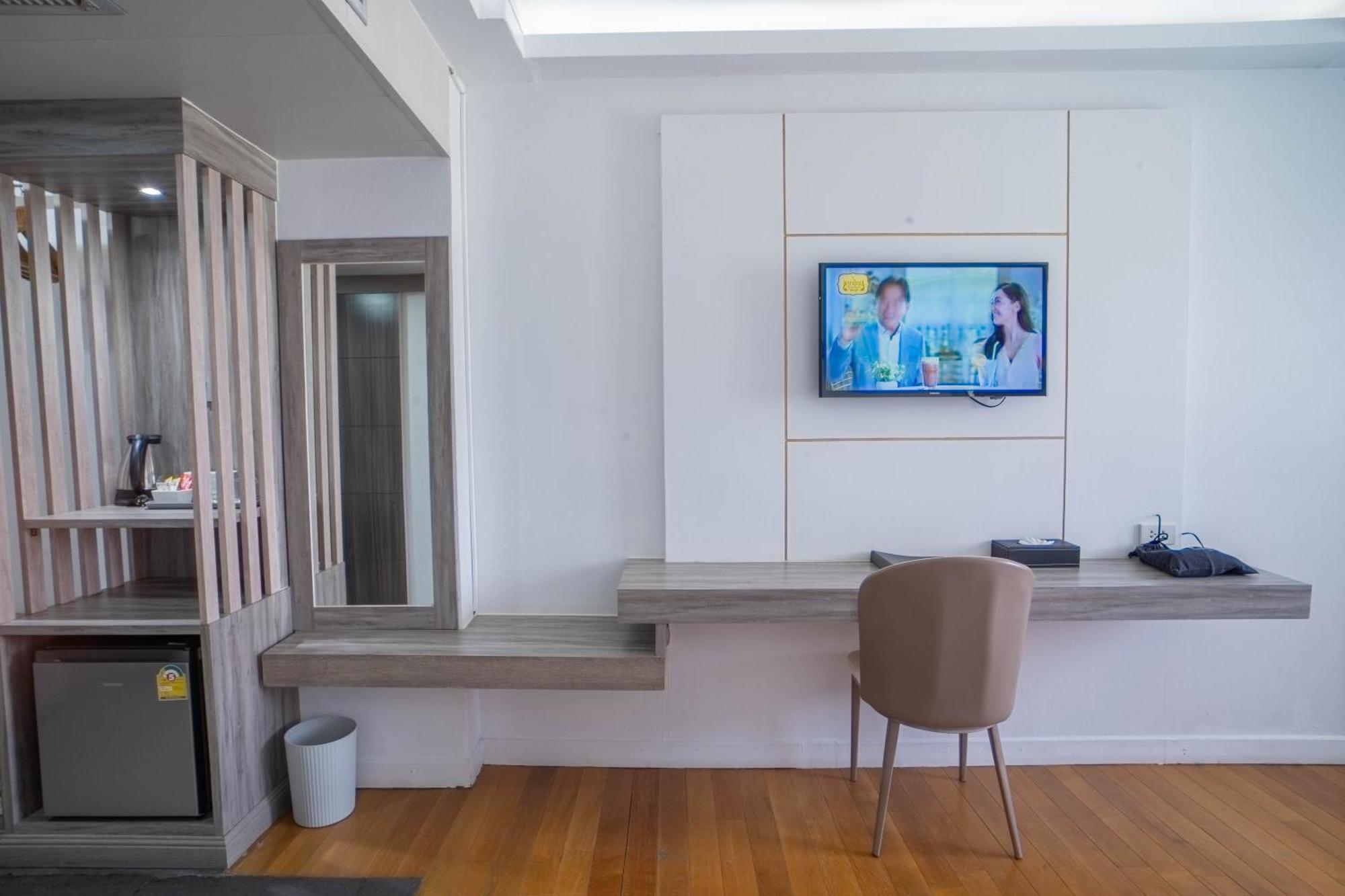 Thong Tarin Hotel Surin Εξωτερικό φωτογραφία