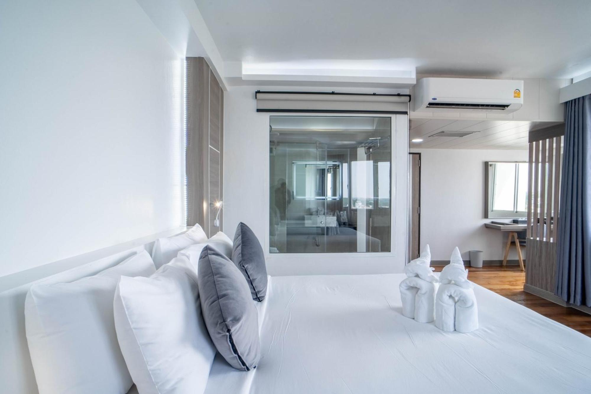 Thong Tarin Hotel Surin Εξωτερικό φωτογραφία